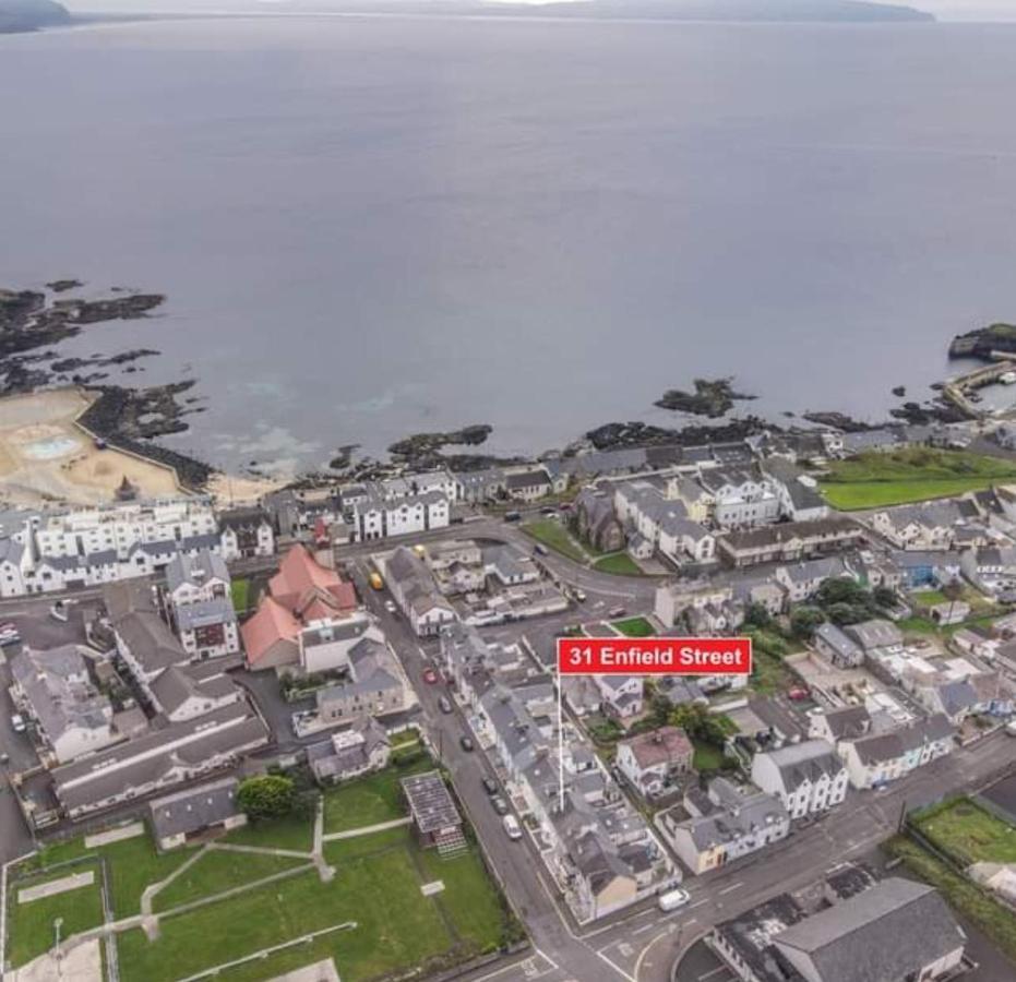 فيلا Enfield Street House Behind Portstewart Promenade With Partial Sea View From Front 3 Bed Sleeps 7 المظهر الخارجي الصورة
