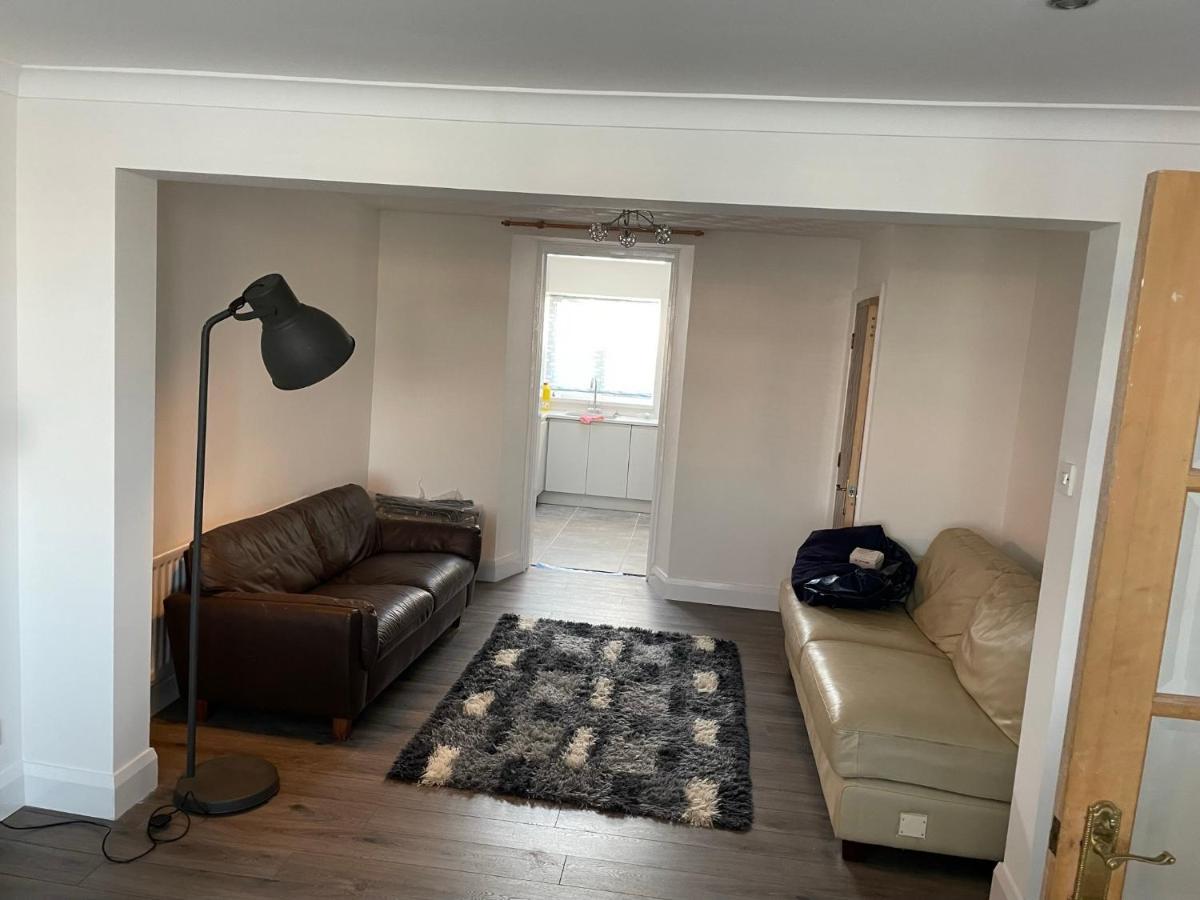فيلا Enfield Street House Behind Portstewart Promenade With Partial Sea View From Front 3 Bed Sleeps 7 المظهر الخارجي الصورة